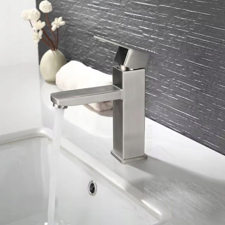 Robinet d'évier ou Lavabo Chromé